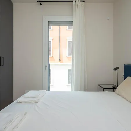 Nuovissimo In Zona Bovisa + Terrazzo Daire